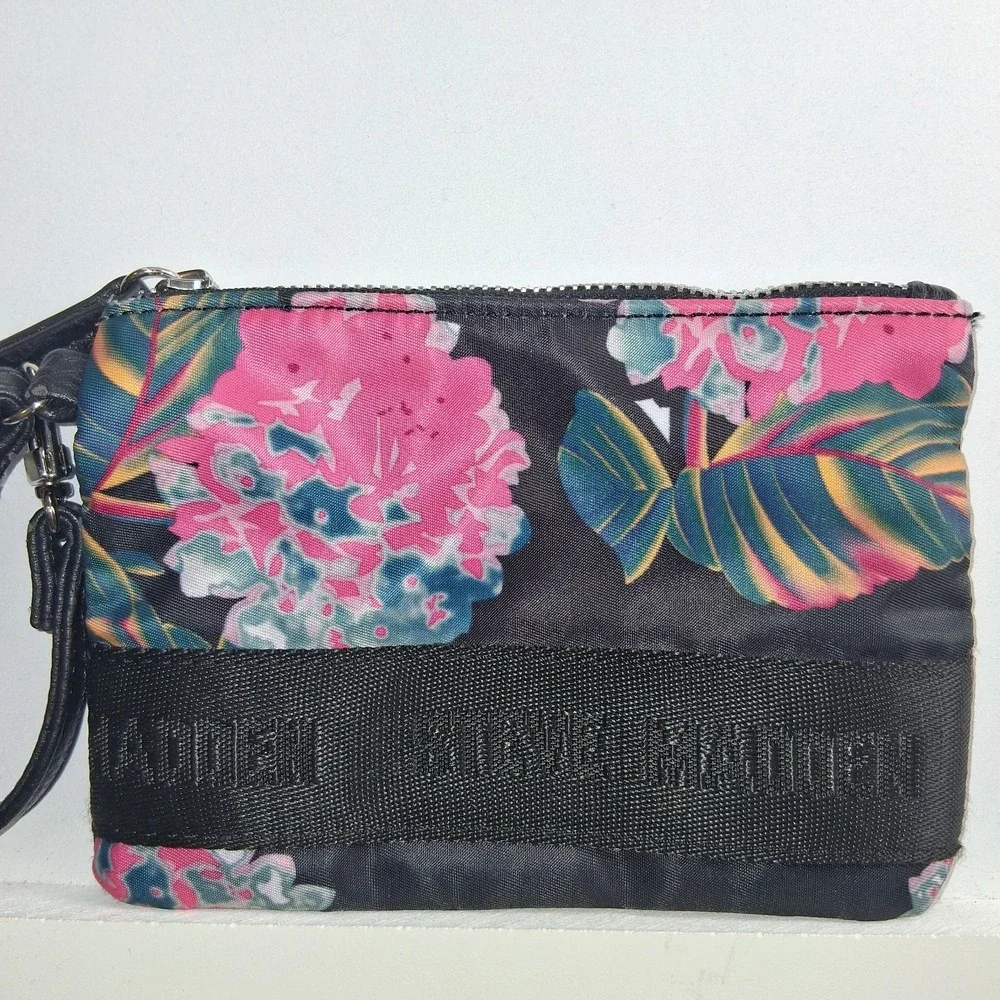 Steve Madden Black Wristlet Clutch Wallet With Strap. Logo FLOWERS
